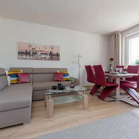Apartment P&o Metro Imielin